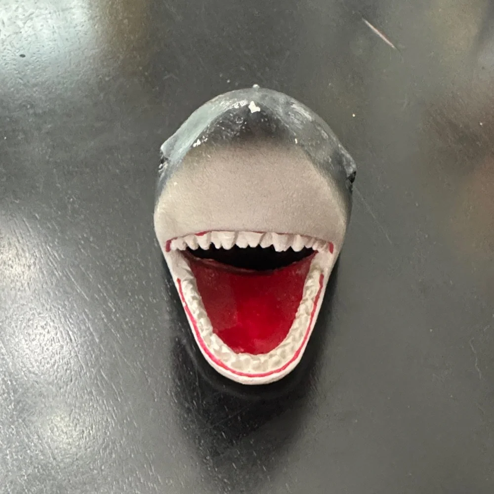 Set of aquarium figurines